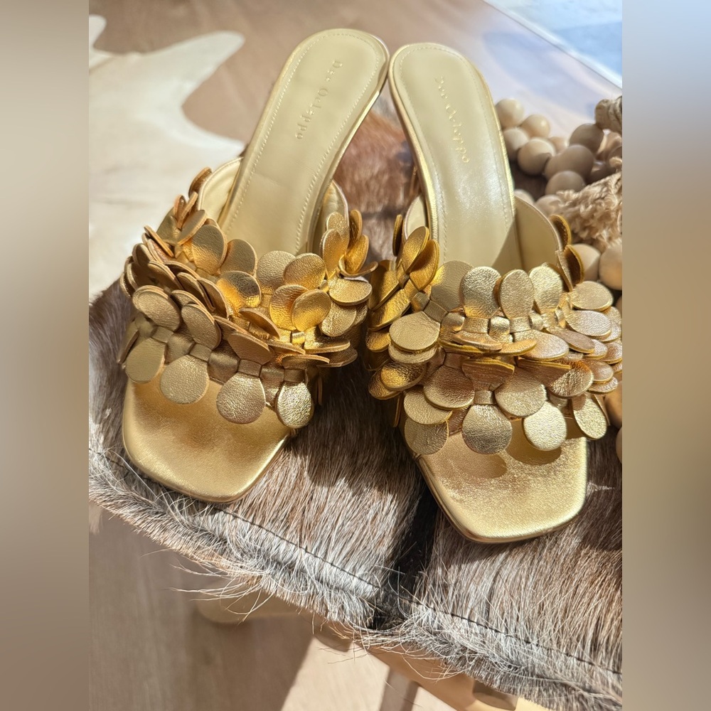 Elegant Gold Floral Women's Heels